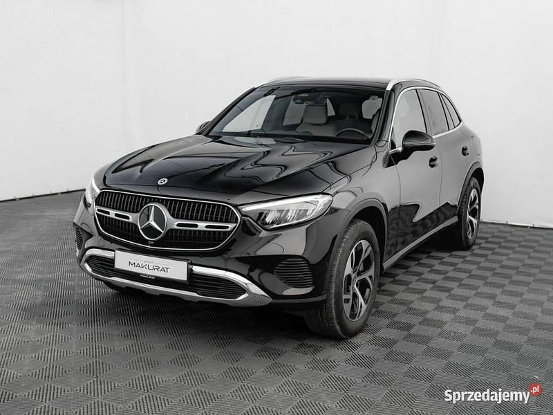 Czarny Używany 2024 Mercedes GLC300e Avantgarde SUV | 289 840 zł - Obraz 1/4