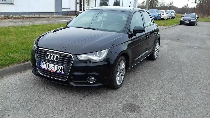 Używany Audi A1 2013 Czarny Hatchback