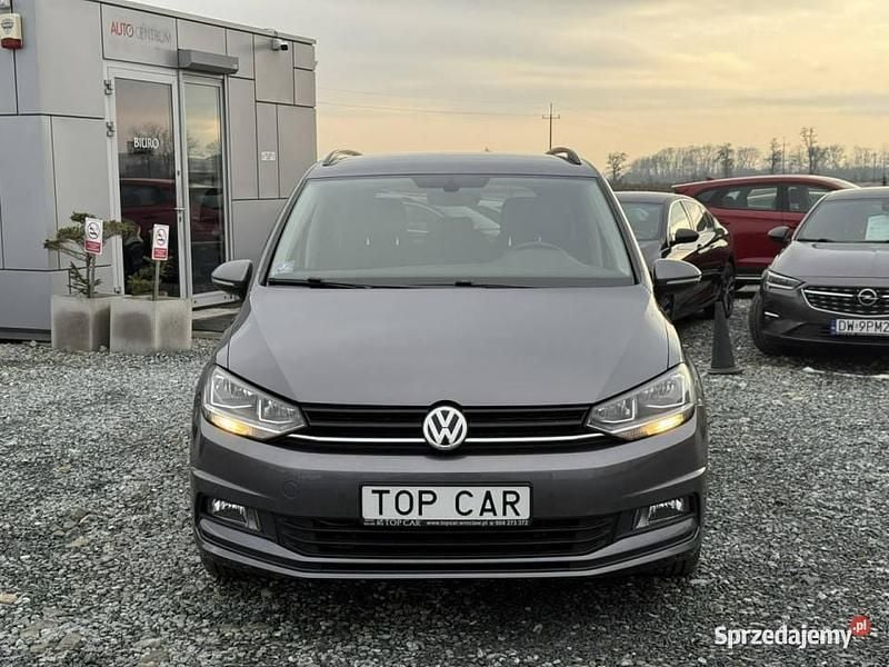 Używany VW Touran Sound 150 KM (110 kW) 2017 Grafitowy Minivan