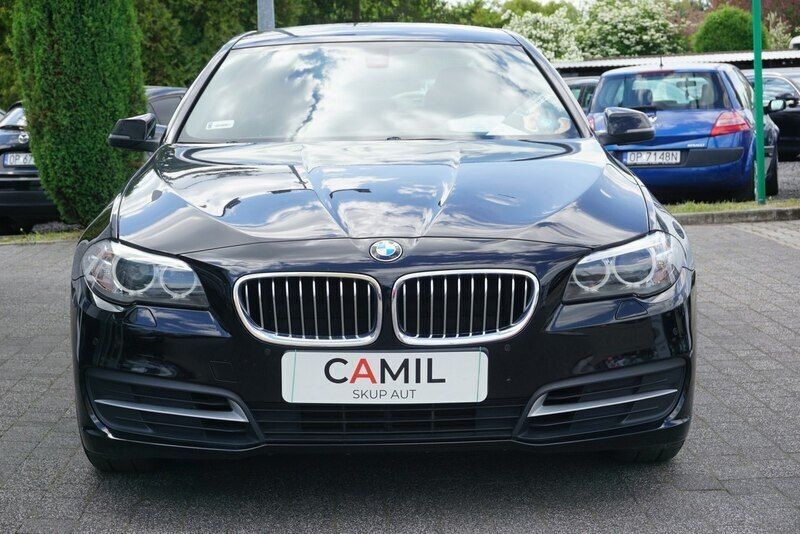Używany BMW 518 150 KM (110 kW) 2016 Czarny Sedan/Limuzyna