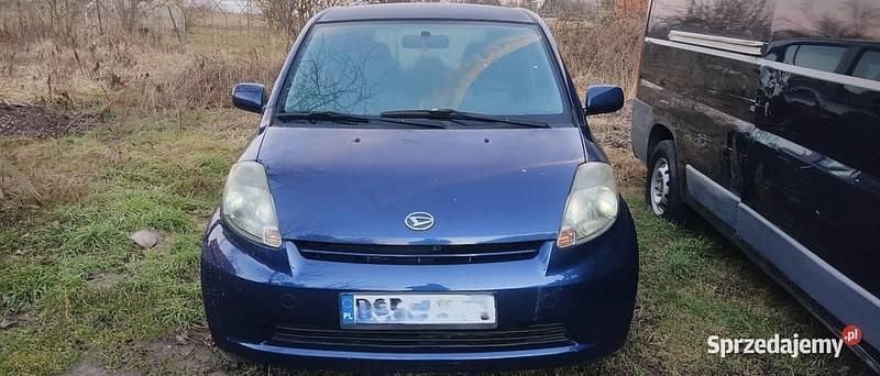 Używany Daihatsu Sirion 2006 Granatowy Hatchback