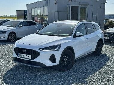 Biały Używany 2022 Ford Focus Active X Kombi | 70 900 zł (Drogi) - Obraz 1/4