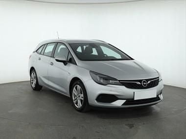 Srebrny Używany 2020 Opel Astra Kombi | 27 999 zł (Super Cena) - Obraz 1/4