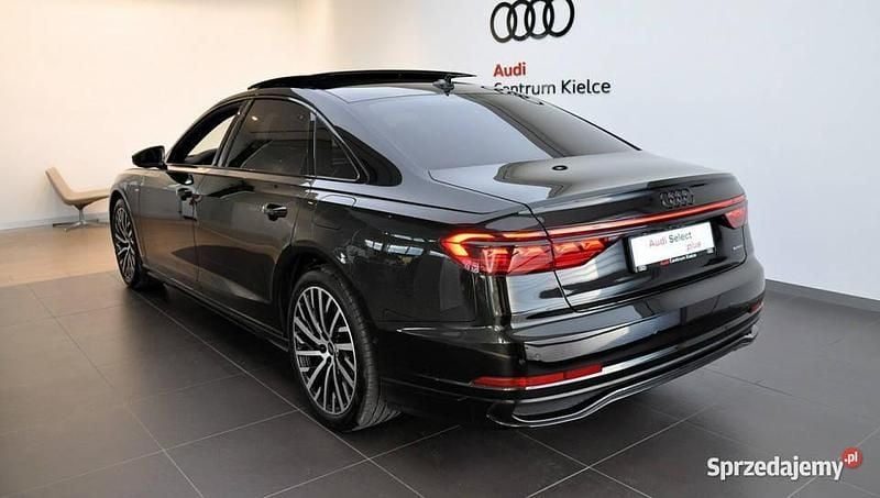 Czarny Używany 2024 Audi A8 Ambiente Sedan/Limuzyna | 439 980 zł - Obraz 1/4