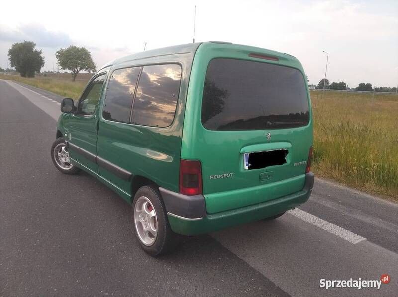 Używany Peugeot Partner 2005 Zielony Minivan