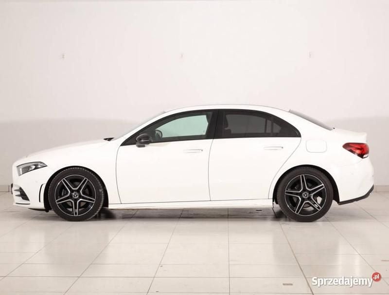 Używany Mercedes A200 2020 Biały Hatchback