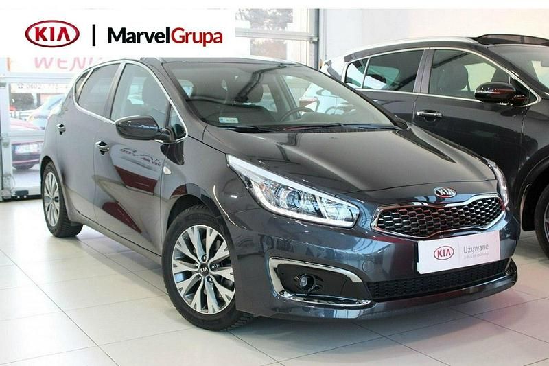 Grafitowy (metalik) Używany 2017 Kia Ceed Plus Hatchback | 63 900 zł - Obraz 1/3