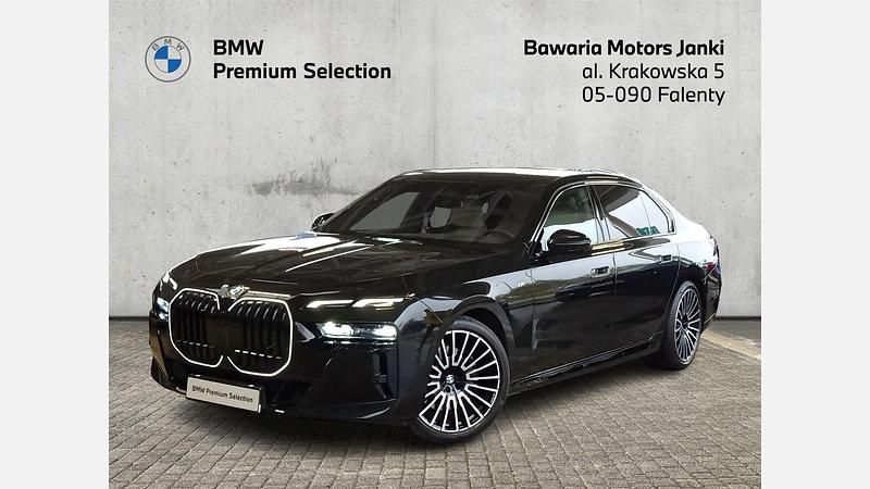 Czarny szafir metalizowany Używany 2025 BMW 740 Comfort Edition Sedan/Limuzyna | 534 900 zł (Drogi) - Obraz 1/3