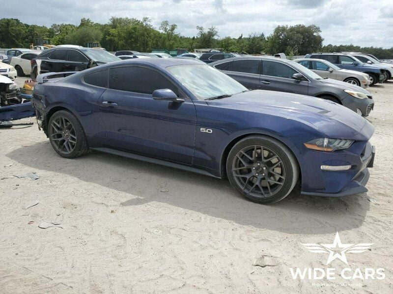 Czarny (metalik) Używany 2020 Ford Mustang Coupe | 71 900 zł - Obraz 1/4