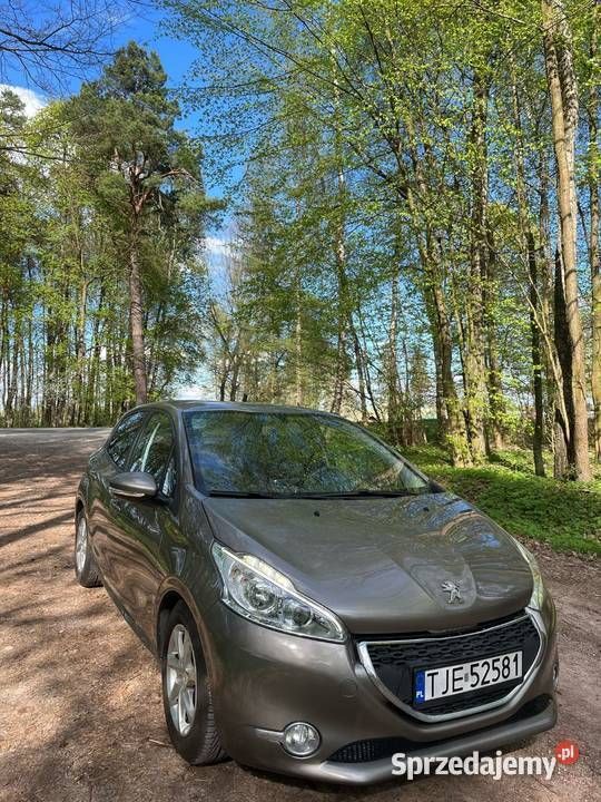 Używany 2012 Peugeot 208 Hatchback | 21 300 zł (Uczciwa cena) - Obraz 1/4