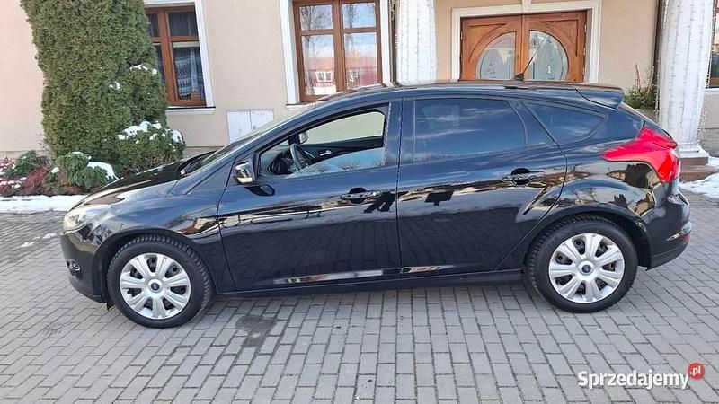 Używany Ford Focus 2011 Czarny Hatchback