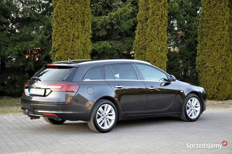 Używany Opel Insignia 140 KM (102 kW) 2015 Czarny Kombi
