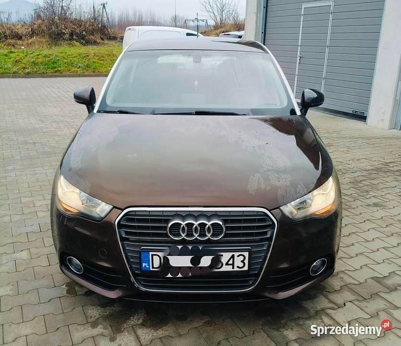 Używany Audi A1 105 KM (77 kW) 2011 Brązowy Hatchback