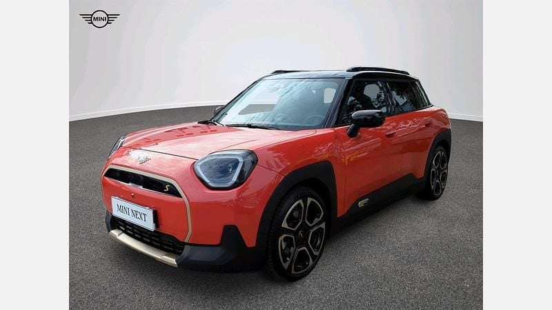 Rebel red metalizowany Używany 2024 Mini Aceman SUV | 169 900 zł - Obraz 1/4