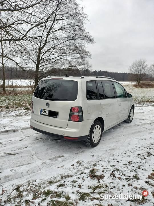 Używany VW Touran 170 KM (125 kW) 2010 Minivan