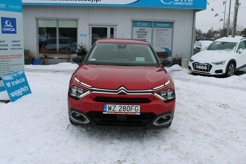 Używany Citroën C4 Shine 2022 Czerwony Hatchback