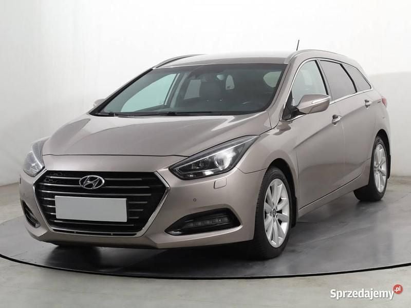 Używany Hyundai i40 2015 Beżowy Kombi