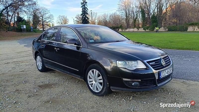 Używany VW Passat 2006 Brązowy Sedan/Limuzyna