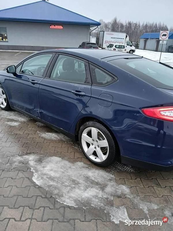 Używany Ford Mondeo 120 KM (88 kW) 2016 Granatowy Hatchback