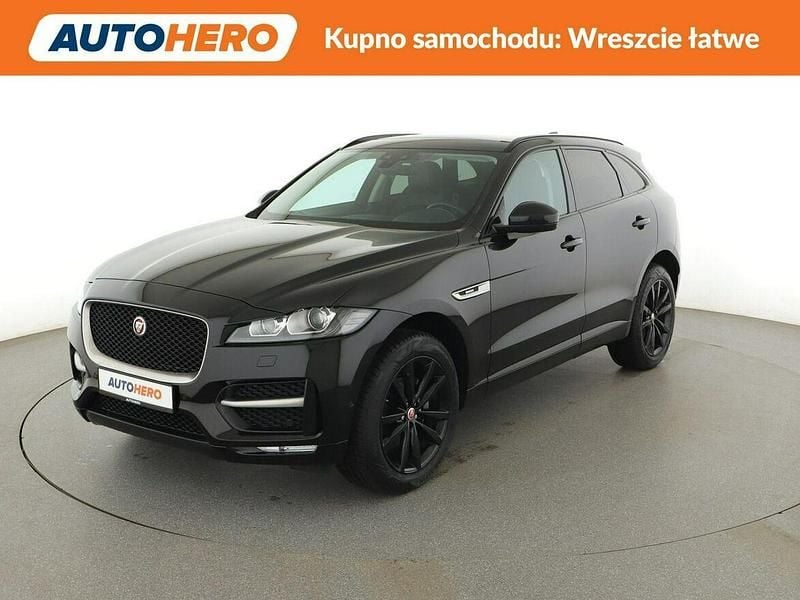 Używany Jaguar F-Pace R-Sport 240 KM (176 kW) 2019 Czarny SUV