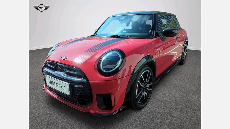 Chili red ii Używany 2024 Mini John Cooper Works Hatchback | 154 900 zł - Obraz 1/4