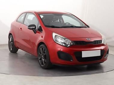 Czerwony Używany 2012 Kia Rio Hatchback | 22 999 zł (Uczciwa cena) - Obraz 1/4