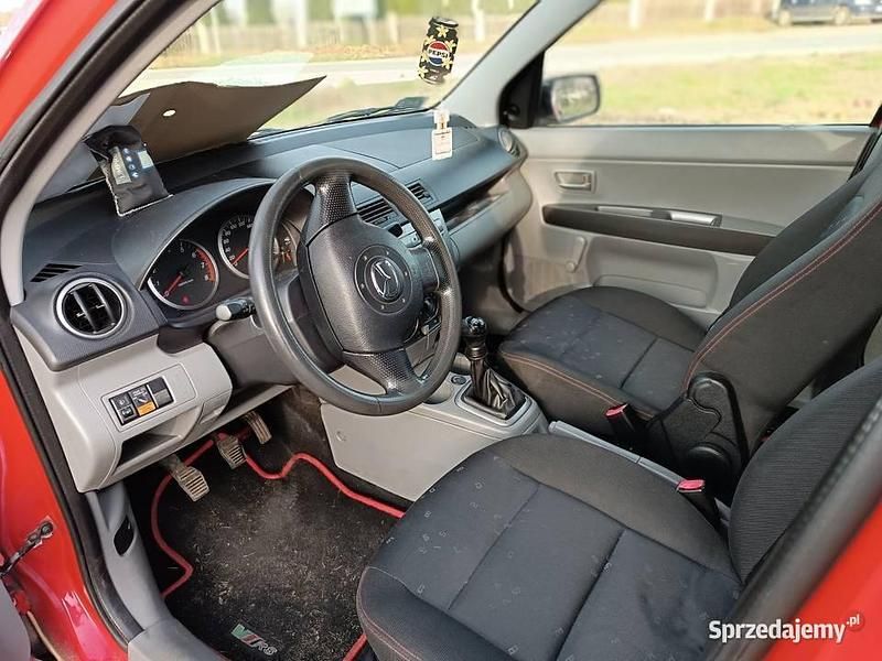 Używany Mazda 2 2004 Czerwony Hatchback