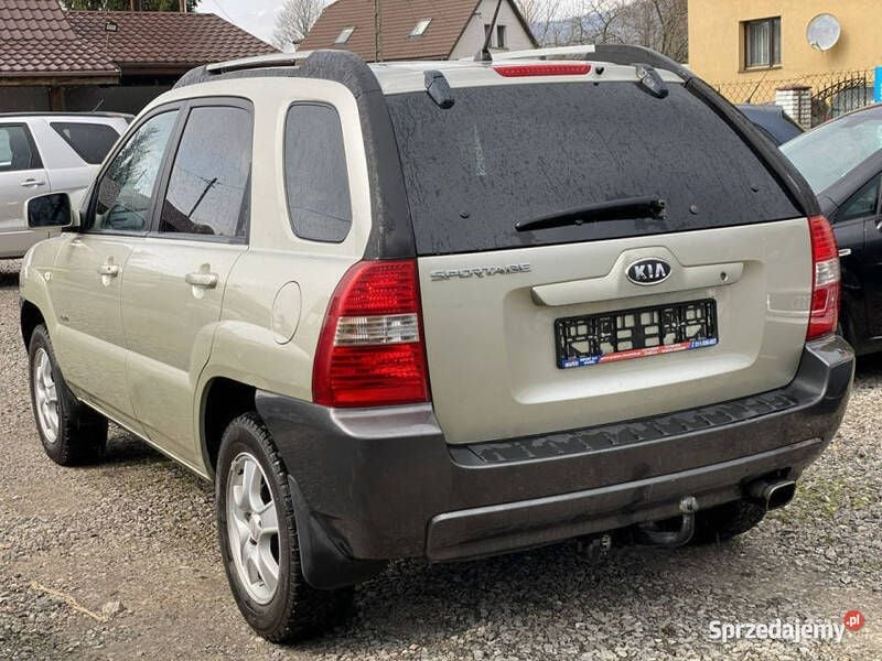 Złoty Używany 2006 Kia Sportage Active SUV | 17 500 zł (Uczciwa cena) - Obraz 1/4