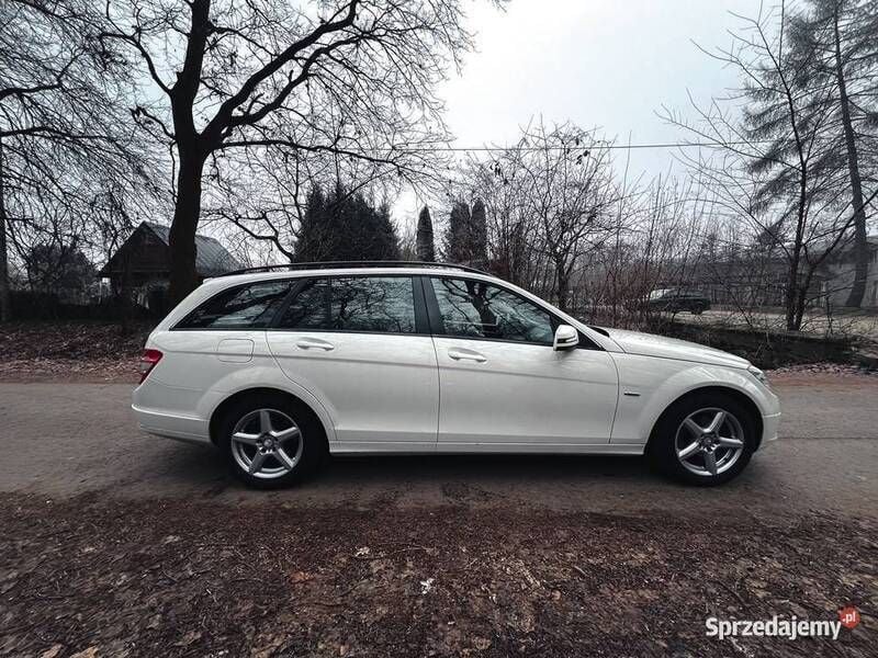 Używany Mercedes C180 156 KM (114 kW) 2010