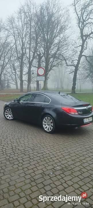Używany Opel Insignia 2009 Czarny Sedan/Limuzyna