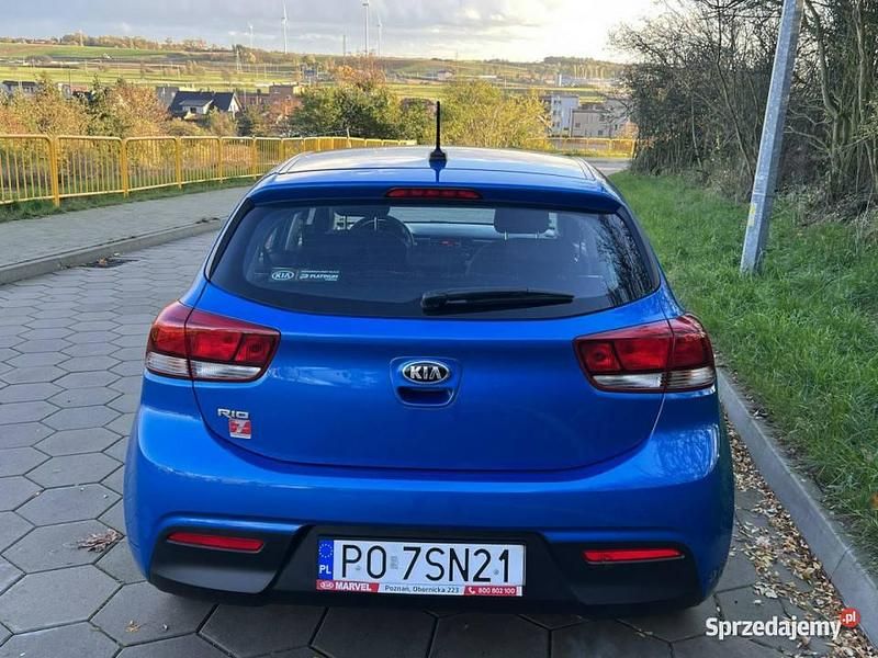 Używany Kia Rio 84 KM (61 kW) 2020 Niebieski Hatchback
