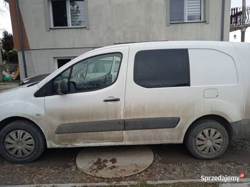 Używany 2013 Peugeot Partner Minivan | 20 500 zł (Uczciwa cena) - Obraz 1/4