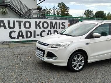 Biały Używany 2014 Ford Kuga SUV | 42 900 zł (Uczciwa cena) - Obraz 1/4