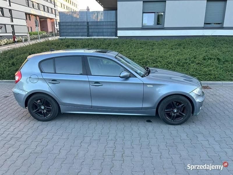 Niebieski Używany 2005 BMW 118 Hatchback | 19 500 zł - Obraz 1/4