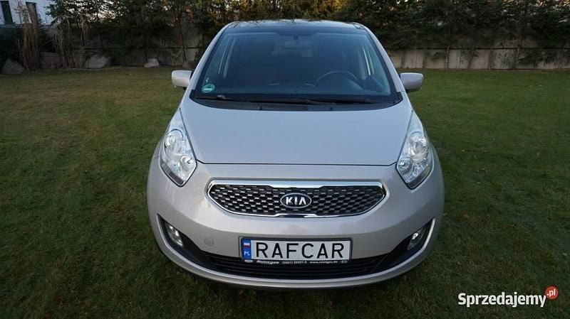 Żółtozłoty Używany 2011 Kia Venga 2 Hatchback | 25 999 zł (Uczciwa cena) - Obraz 1/2