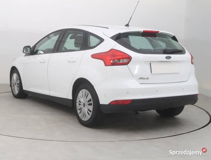 Używany Ford Focus 2015 Biały Hatchback