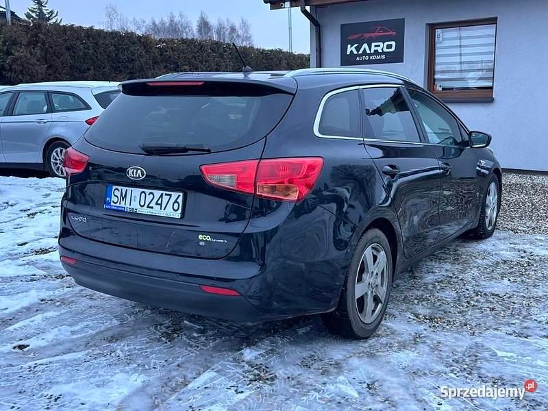 Używany Kia Ceed 2013 Czarny Hatchback