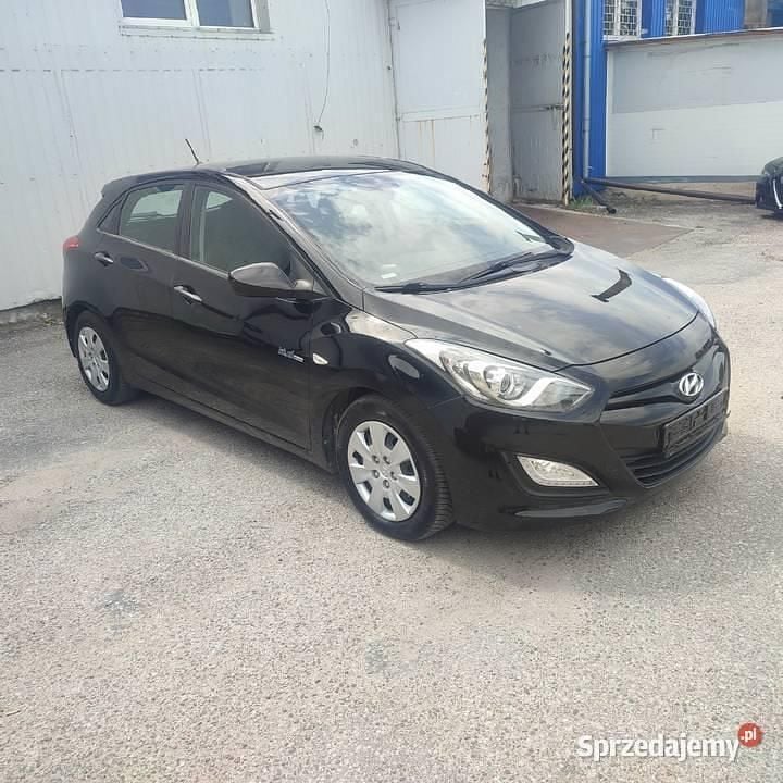 Czarny Używany 2015 Hyundai i30 Hatchback | 23 900 zł (Super Cena) - Obraz 1/4