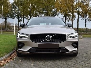 Inny kolor Nowe 2025 Volvo V60 Plus Kombi | 208 500 zł - Obraz 1/4