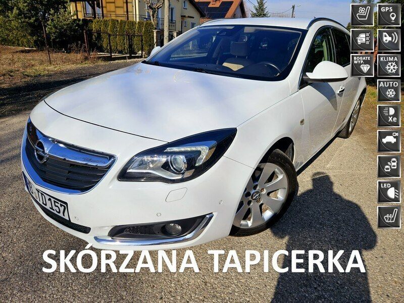 Biały Używany 2015 Opel Insignia Kombi | 28 900 zł (Dobra cena) - Obraz 1/4