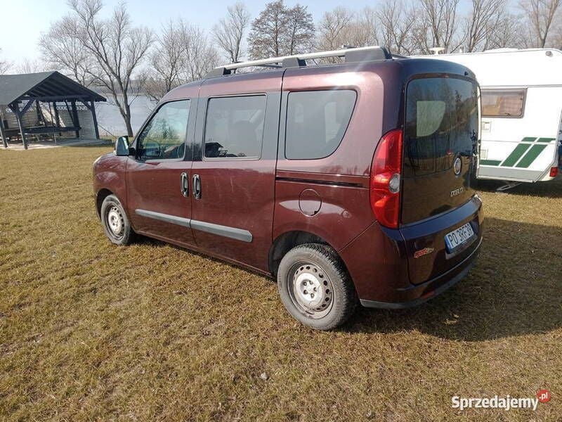 Używany 2012 Fiat Doblò Minivan | 22 300 zł (Super Cena) - Obraz 1/4