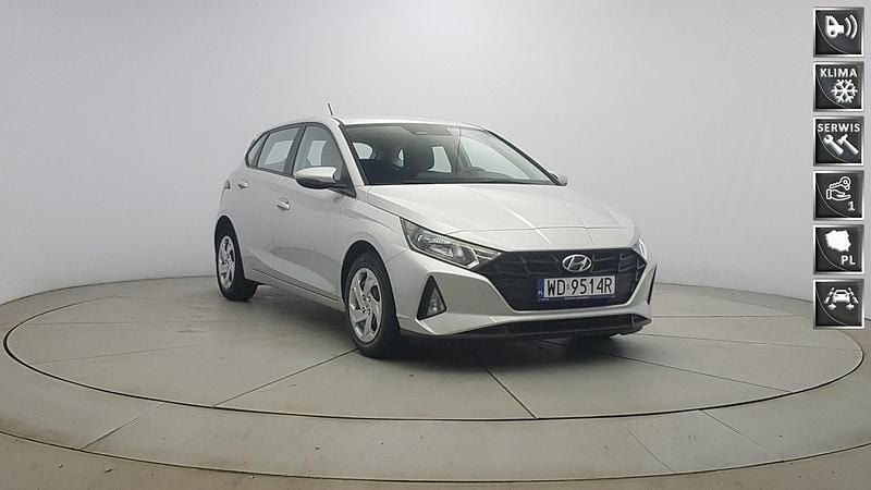Srebrny Używany 2022 Hyundai i20 Hatchback | 53 850 zł - Obraz 1/4