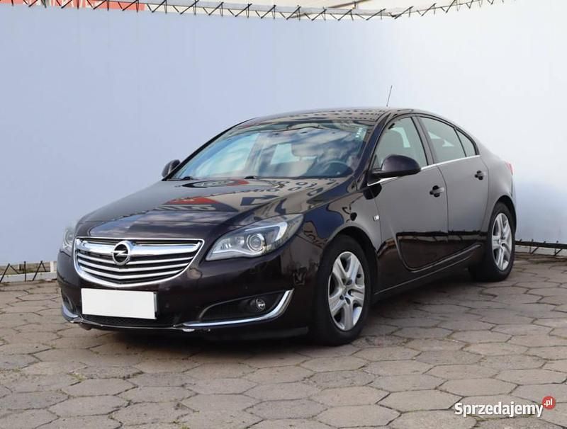 Używany Opel Insignia 2013 Brązowy Hatchback