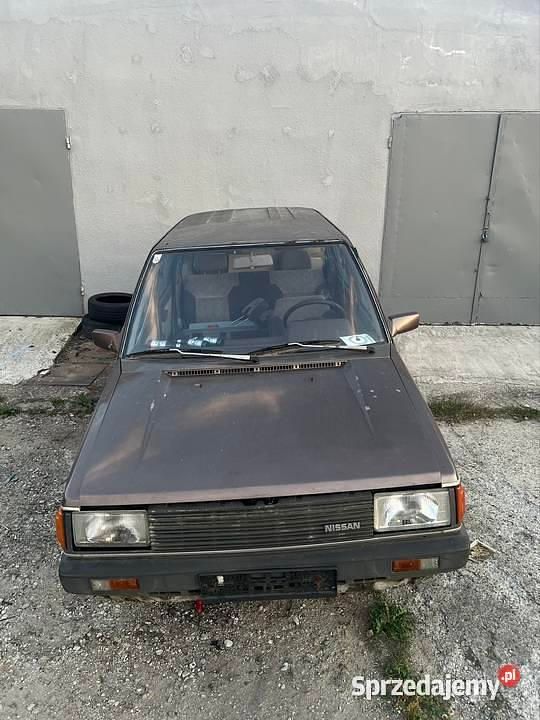 Używany 1987 Nissan Prairie | 4500 zł - Obraz 1/4