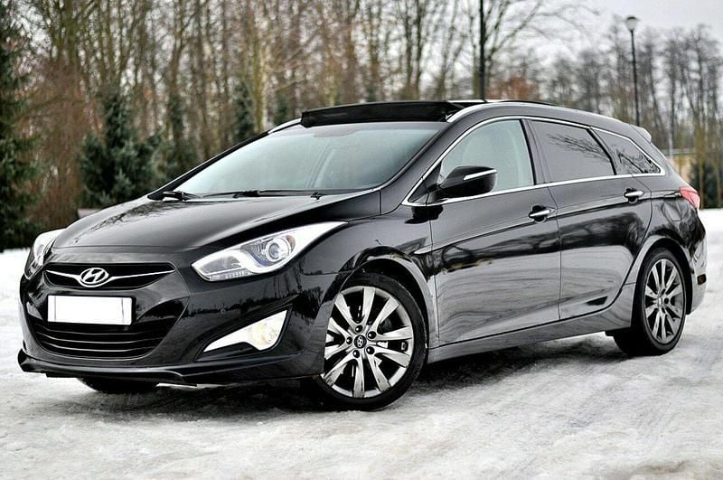 Używany Hyundai i40 Premium 136 KM (100 kW) 2015 Czarny Kombi