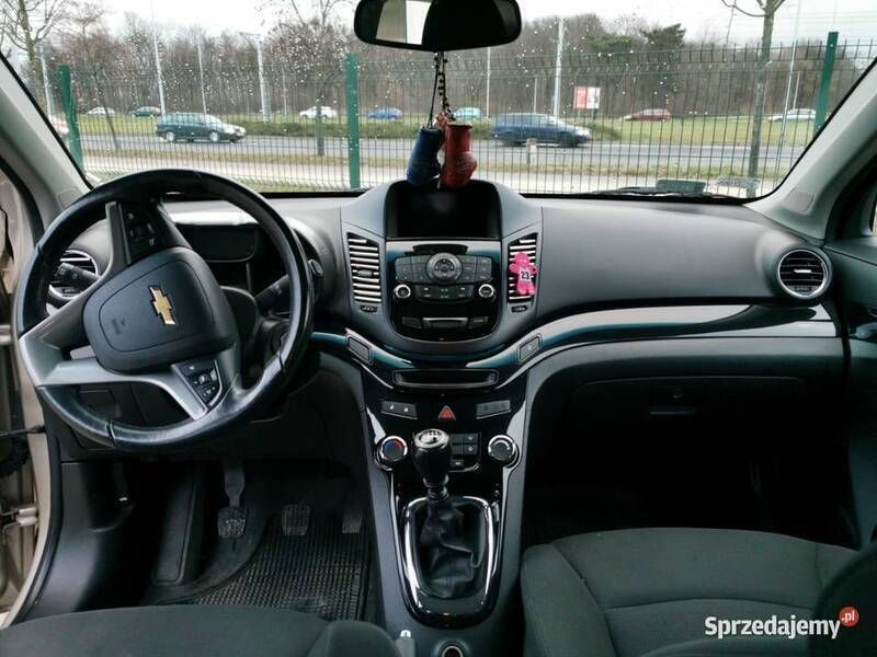 Używany Chevrolet Orlando 163 KM (119 kW) 2012 Złoty Minivan