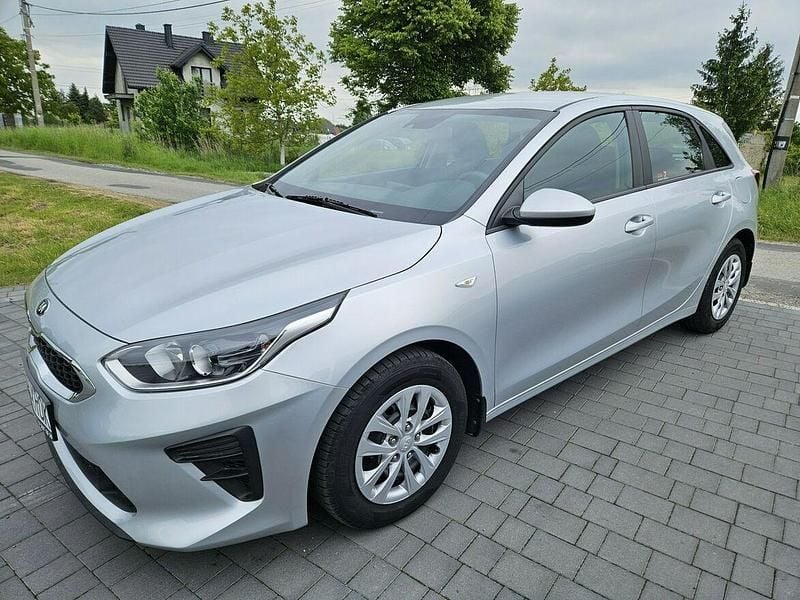 Niebieski Używany 2020 Kia Ceed Hatchback | 44 900 zł (Uczciwa cena) - Obraz 1/4