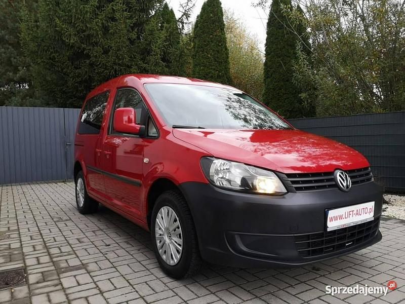 Używany VW Caddy 109 KM (80 kW) 2012 Czerwony Minivan