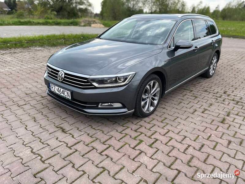 Szary Używany 2015 VW Passat Highline Sedan/Limuzyna | 63 000 zł (Uczciwa cena) - Obraz 1/4