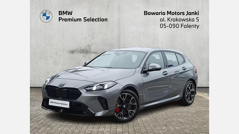 Używany BMW 118 Shadowline 150 KM (110 kW) 2025 Szary skyscraper metalizowany Hatchback